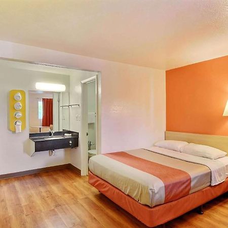 Travelodge By Wyndham Brattleboro Vt Ngoại thất bức ảnh