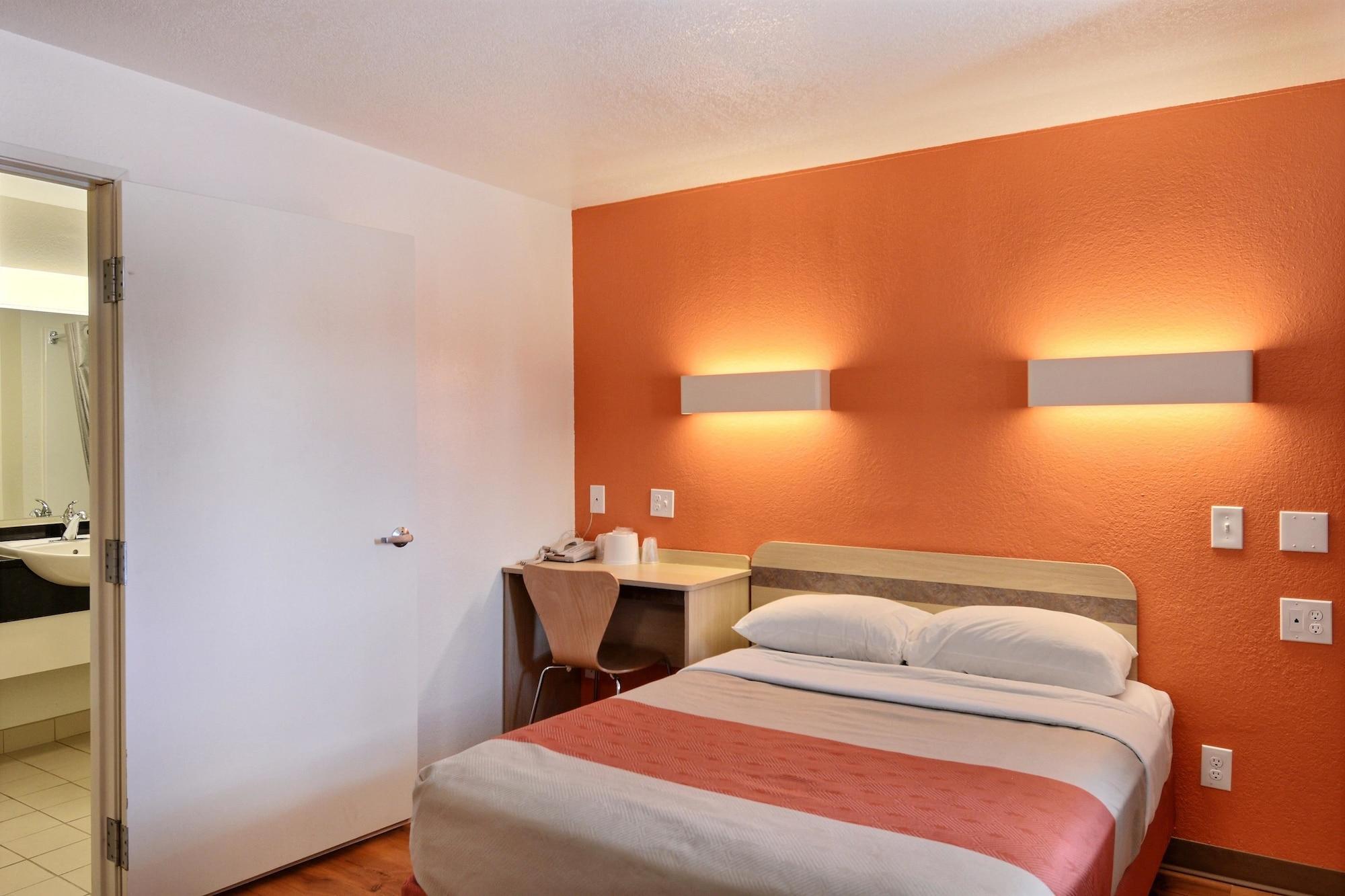 Travelodge By Wyndham Brattleboro Vt Ngoại thất bức ảnh