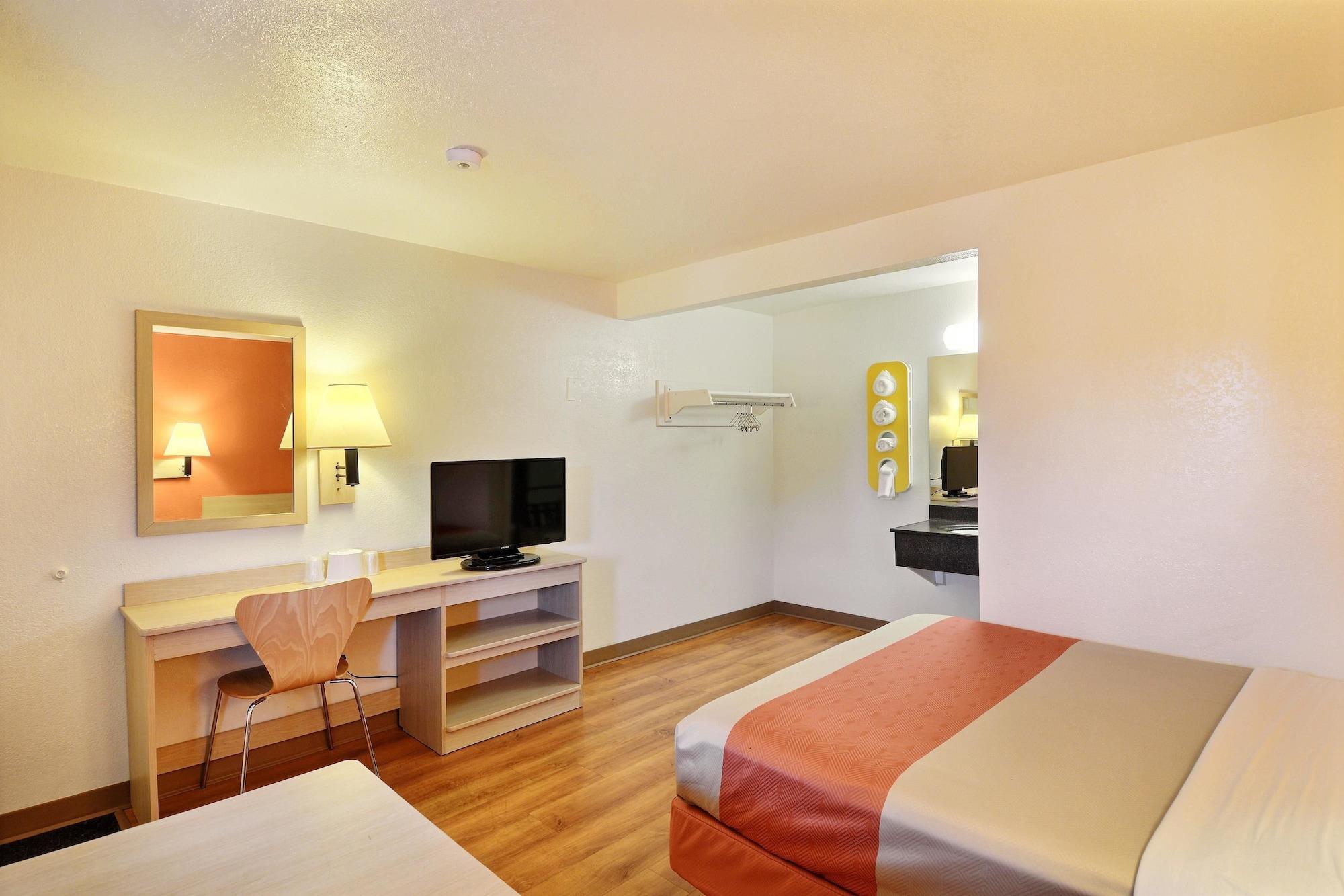 Travelodge By Wyndham Brattleboro Vt Ngoại thất bức ảnh