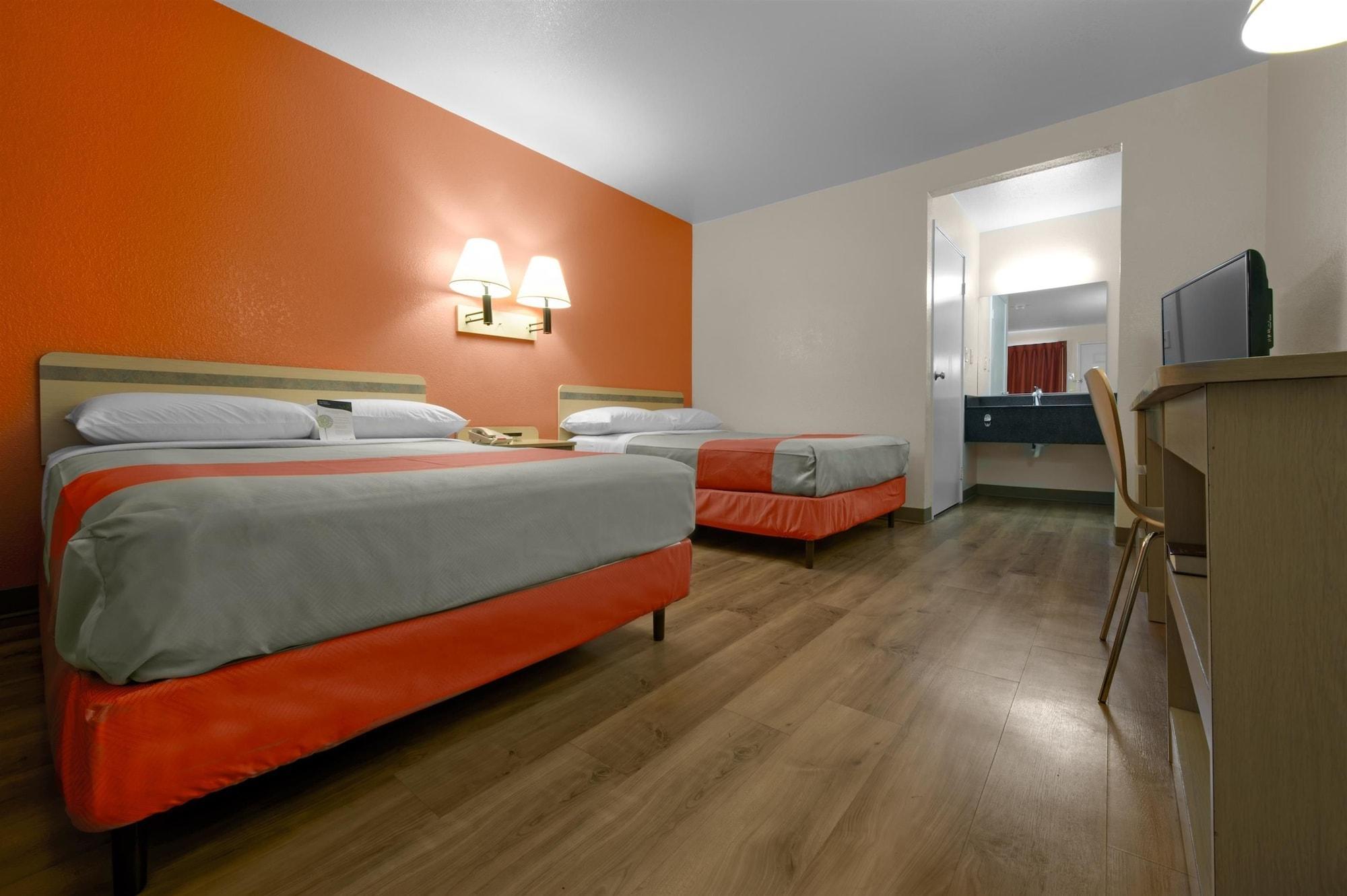 Travelodge By Wyndham Brattleboro Vt Ngoại thất bức ảnh