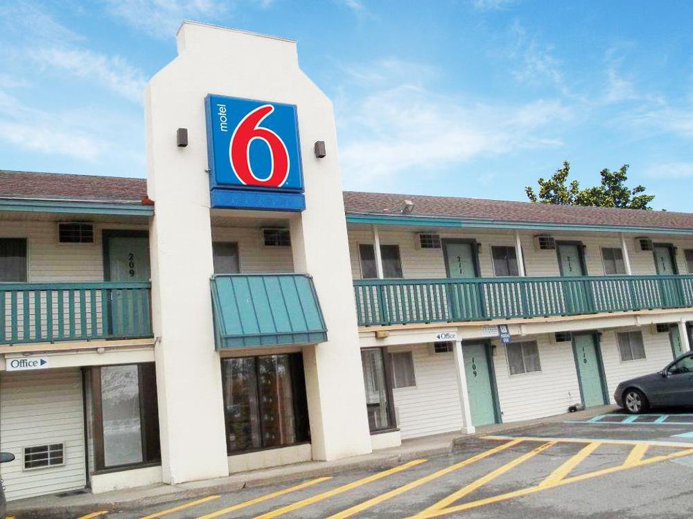 Travelodge By Wyndham Brattleboro Vt Ngoại thất bức ảnh