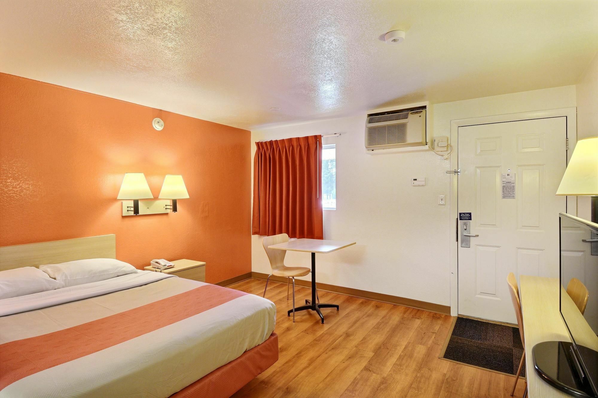 Travelodge By Wyndham Brattleboro Vt Ngoại thất bức ảnh